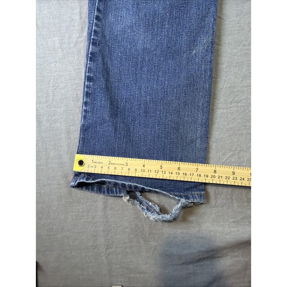 Levi's 515 Nouveau Boot Cut Stretch Jeans Women's Size 6 Short Medium Wash - Picture 7 of 16